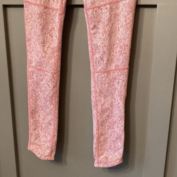 GYMSHARK Dry Moisture Management Full Length Leggings Pink Size XS - Picture 4 of 7